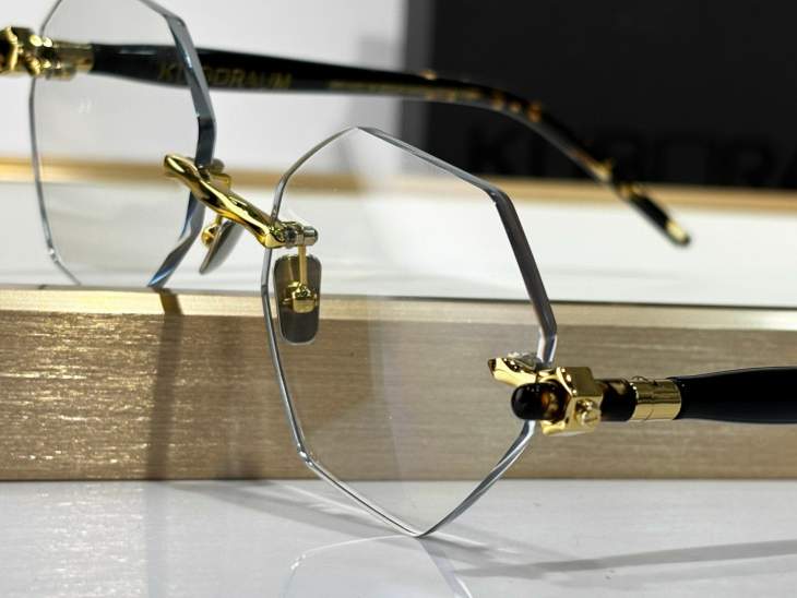 Picture of Kuboraum Sunglasses _SKUfw70683261fw